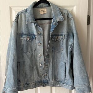 Madewell Light Blue Denim Jacket - oversized Trucker